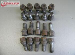 Wheel Bolt OPEL Astra H Caravan (L35)