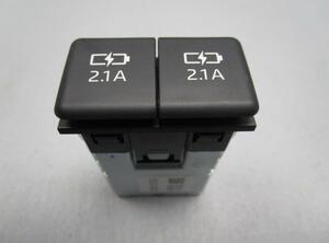 Schalter USB Ladebuchse 2 1A TOYOTA RAV 4 V (A5  H5) 2.5 HYBRID AWD 131 KW