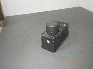 Central Locking Pump VW Passat (3B2)
