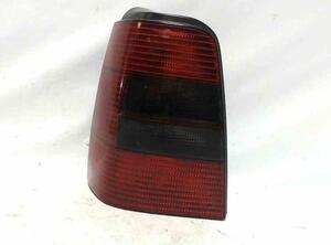 Heckleuchte Rücklicht links mit Lampenträger - Hella - schwarz-rot VW GOLF III VARIANT (1H5) 1.9 TDI 81 KW