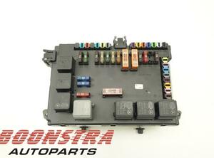 Fuse Box MERCEDES-BENZ S-Klasse (W221)