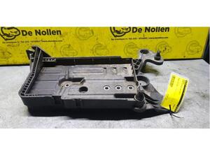 P13757663 Batterieaufnahme SKODA Octavia III (5E)