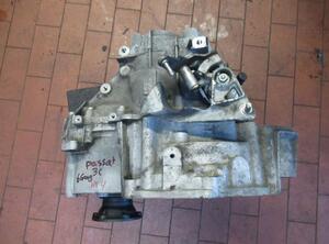 Getriebe 6 Gang Schaltgetriebe HDU Nr4 VW PASSAT VARIANT (3C5) 2.0 TDI 4MOTION 103 KW
