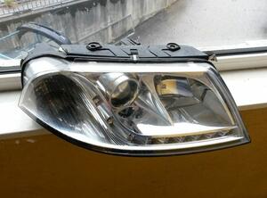 Headlight VW Passat Variant (3B6)