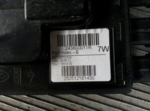 Sicherungskasten Sicherungskasten bei Batterie RENAULT MEGANE III GRANDTOUR KZ 1.5 DCI TOMTOM E 81 KW