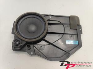 Loudspeaker VOLVO C30 (533)