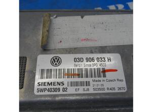 P5588249 Steuergerät VW Fox Schrägheck (5Z) 03D906033H