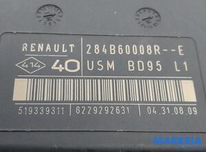 Fuse Box RENAULT Megane III Schrägheck (B3, BZ0/1)