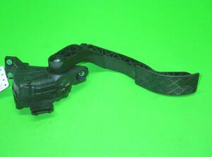 Accelerator pedal VW Passat (3B3)