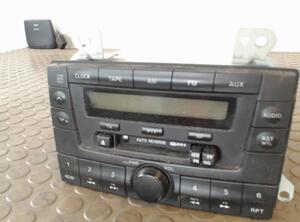 RADIO (Armaturenbrett / Mittelkonsole) Mazda MPV Benzin (LW) 1991 ccm 88 KW 2000&gt;2002