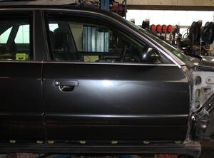 TÜR VORNE RECHTS (Tür vorn) Audi Audi A6 Benzin (C4) 2598 ccm 110 KW 1994&gt;1997