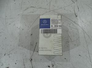 Фонари освещения салона Mercedes-Benz Actros MP 4 A0028200001 Innenleuchte