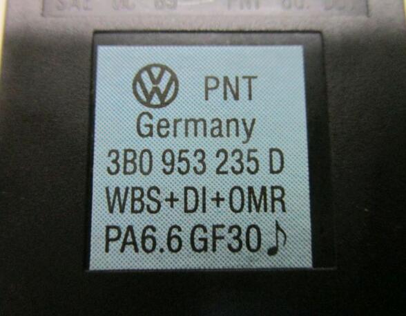 Schalter Warnblinkschalter  VW PASSAT (3B3) 1.9 TDI 74 KW