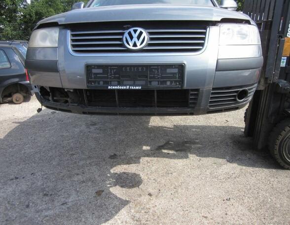 Stoßstange vorne Grau LA7T Kratzer siehe Foto VW PASSAT VARIANT (3B6) 1.9 TDI 74 KW