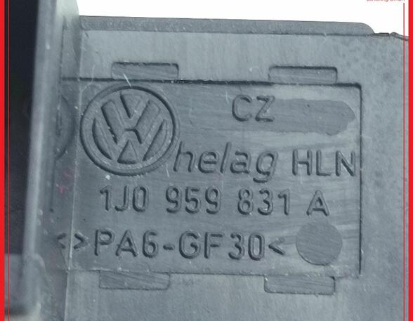 Schalter Kofferraumklappe VW PASSAT (3B3) 1.9 TDI 74 KW