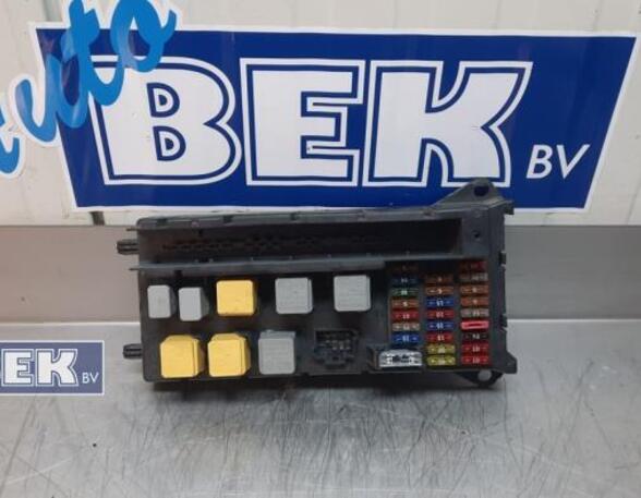 Zekeringkast MERCEDES-BENZ Sprinter 5-T Kasten (B906)
