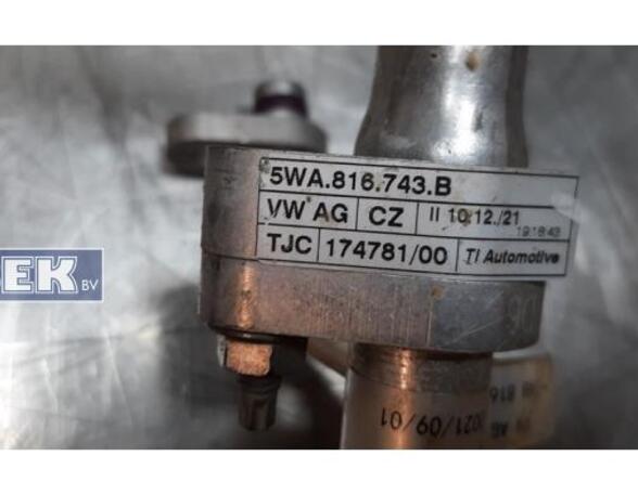 P18325229 Hochdruck-/Niederdruckleitung für Klimaanlage SKODA Octavia IV (NX3) 5
