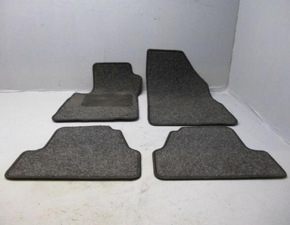 Floor mat (Carpet Mat) OPEL Mokka/Mokka X (J13)