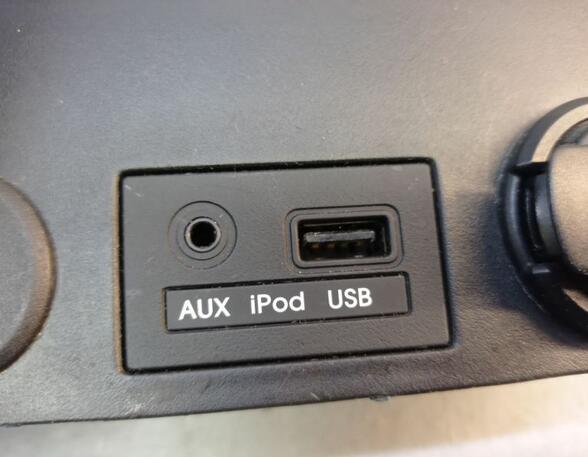 Mittelkonsole vorne AUX iPod USB KIA PICANTO II (TA) 1.0 51 KW