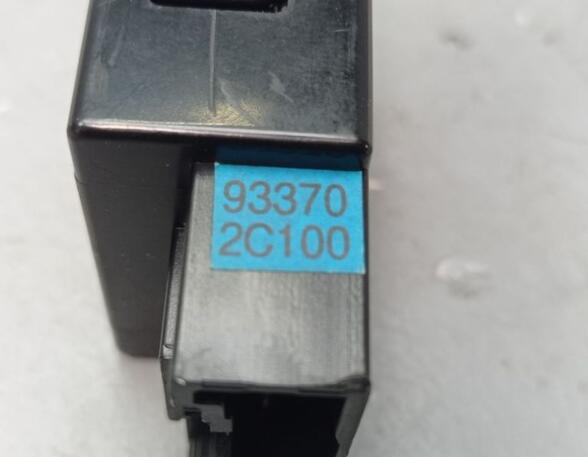 Schalter Leuchtweitenregelung  HYUNDAI COUPE (GK) 2.0 GLS 105 KW
