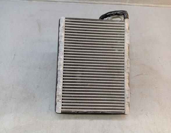 Air Conditioning Condenser AUDI A4 Avant (8W5, 8WD)