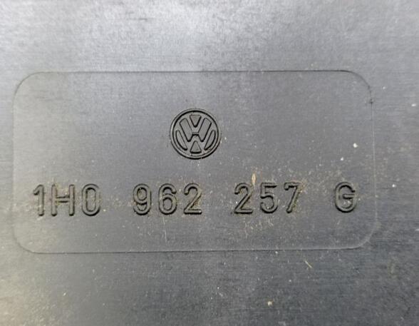 Central Locking Pump VW Golf IV Cabriolet (1E7)