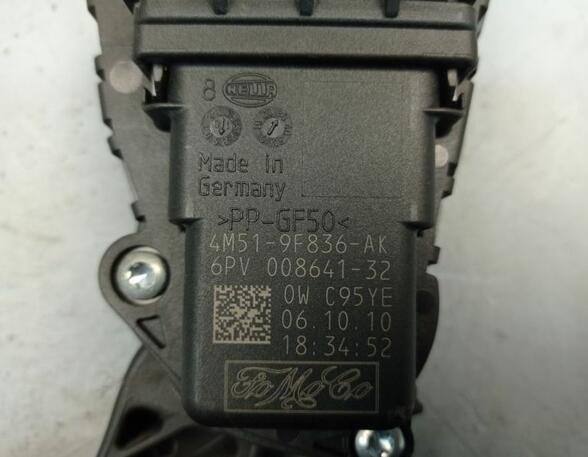 Accelerator pedal VOLVO S40 II (544)