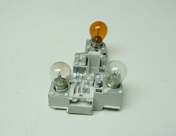 Lampenträger links 6928381 (T-Diesel 2,0 (1995ccm) 110KW M47D20 204D4 M47
 5-Gang Getriebe
ab 2004.11)
