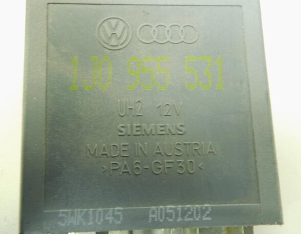 Relais wisser interval VW PASSAT Variant (3B6)