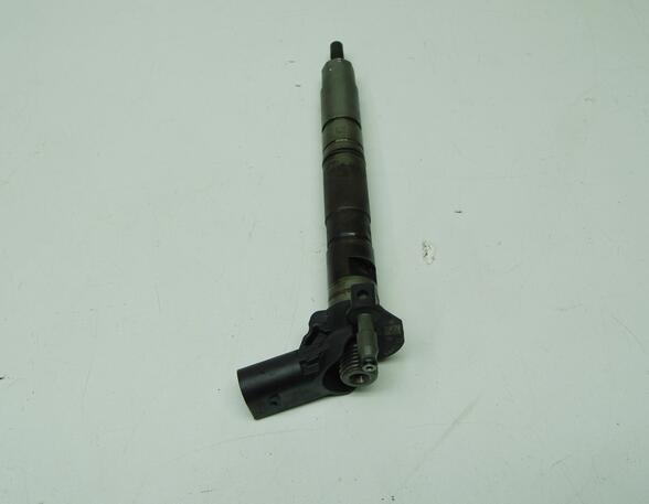 Einspritzdüse Injektor 2,0 03L130277 (2,0 Diesel(1968ccm) 103kW CBDB CBDB
Getriebe 6-Gang DSG
Climatronic)