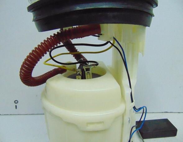 Kraftstoffpumpe 1,4 (1,4(1390ccm) 55KW AKQ AKQ
Verglasung  getönt (4GF)
Notrad platzsparend (1G9)
5-türig)