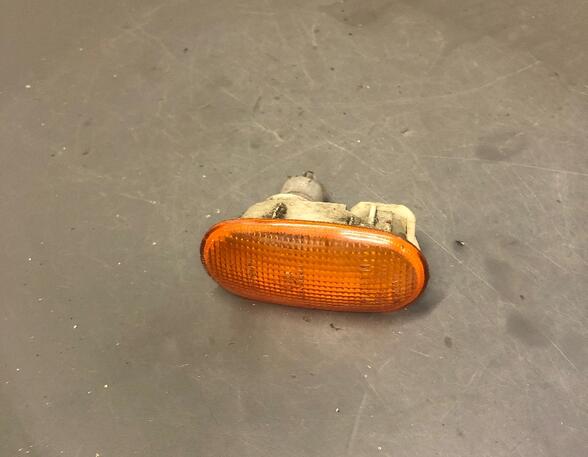 Direction Indicator Lamp MITSUBISHI Galant I Station Wagon (A12 V)