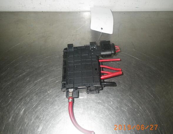 Fuse Box VW Golf IV (1J1)