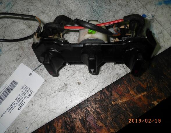 Heating & Ventilation Control Assembly MERCEDES-BENZ 190 (W201)