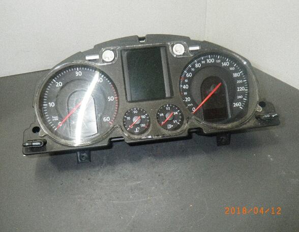 Speedometer VW Passat (3C2)