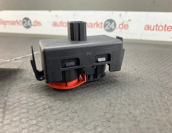 Hazard Warning Light Switch RENAULT Clio III (BR0/1, CR0/1), RENAULT Clio II (BB, CB)