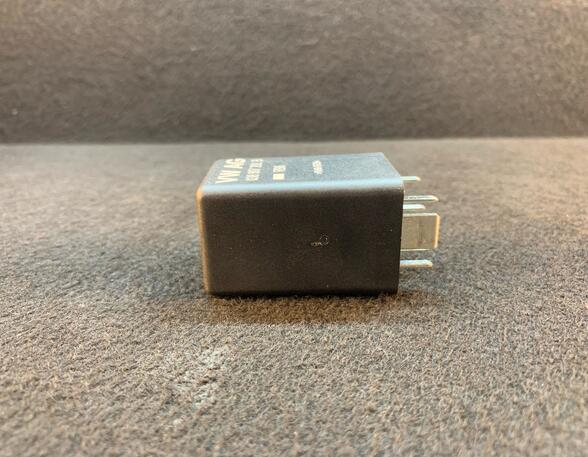 Wash Wipe Interval Relay VW Passat (3C2)