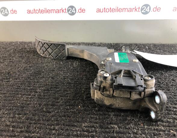 Accelerator pedal VW Golf IV (1J1)