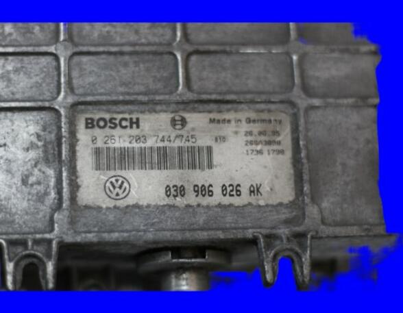 Steuergerät Einspritzung  (Gemischaufbereitung) VW Polo Benzin (6 N/6 KV) 1043 ccm 33 KW 1996