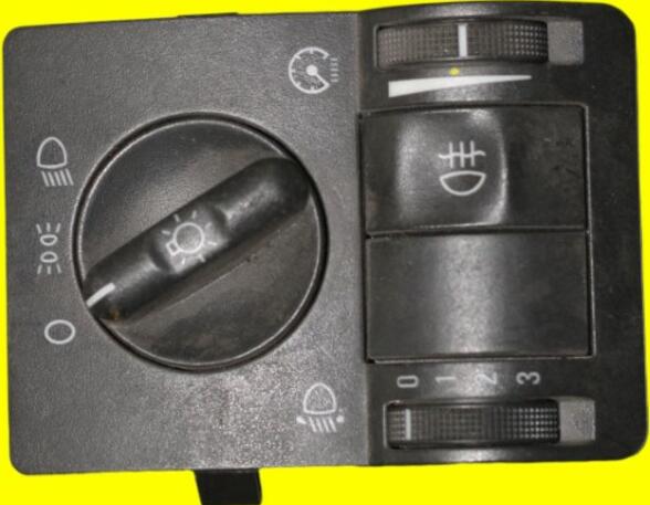Lichtschalter L (Lenkrad und Zubehör) Opel Corsa Benzin (C) 973 ccm 43 KW 2002>2003