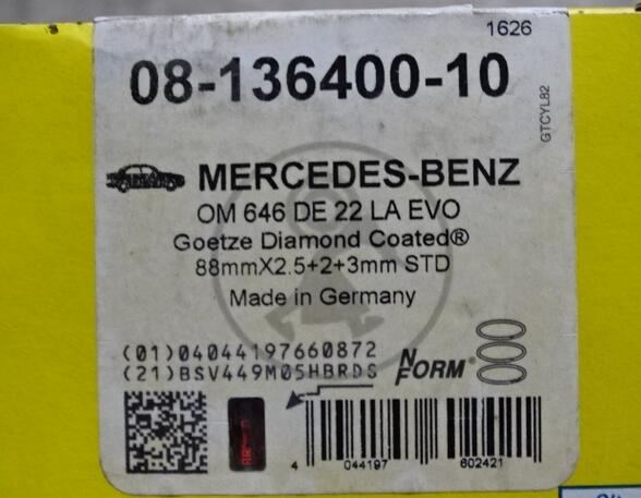 Kolben MERCEDES-BENZ C-Klasse (W203) Goetze 0813640010 OM646