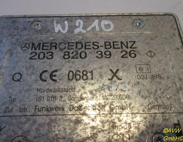 Antennenverstärker  MERCEDES-BENZ E-CLASS (W210) E 290 TURBO-D (210.017) 95 KW