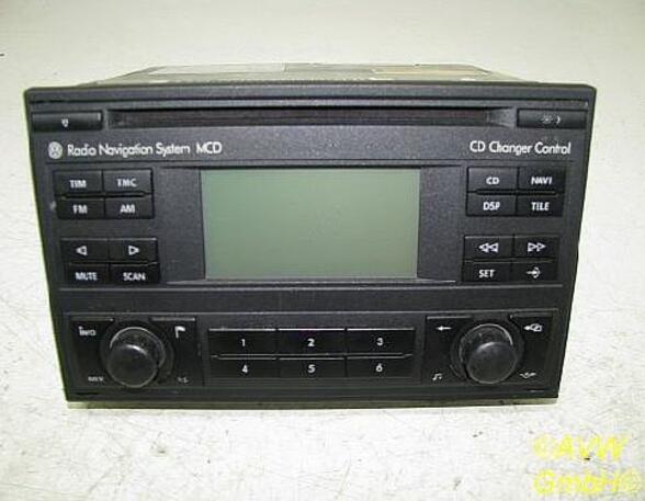 Radio/Navigationssystem-Kombination  VW PASSAT VARIANT (3B6) 1.9 TDI 74 KW