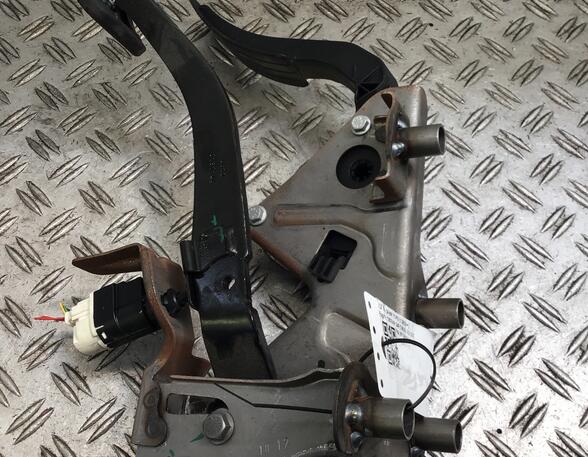 Pedal Assembly RENAULT Clio IV (BH)
