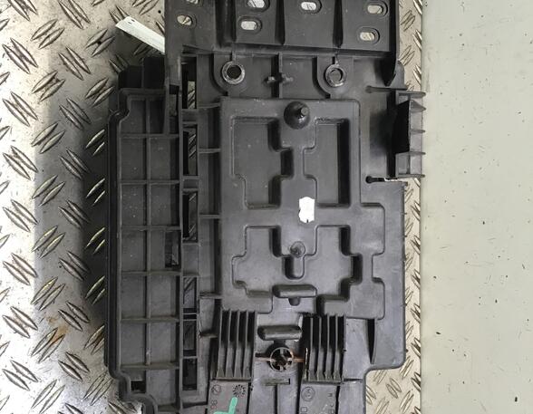 Battery holder PEUGEOT 1007 (KM)