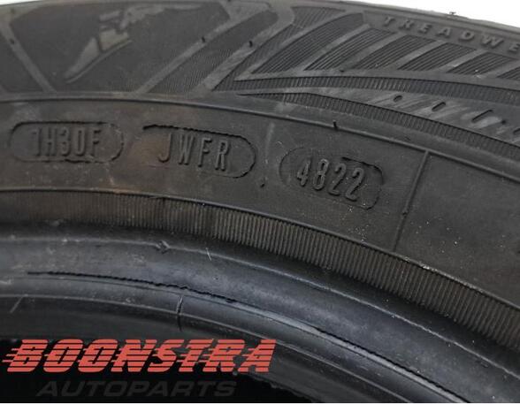 Tire OPEL Astra K Sports Tourer (B16)