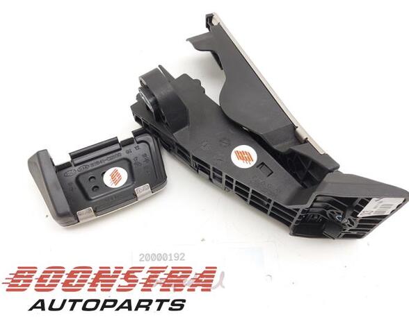 Accelerator pedal KIA Optima Sportswagon (JF)