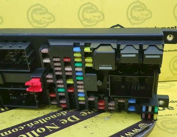 Fuse Box LAND ROVER Discovery V (L462)