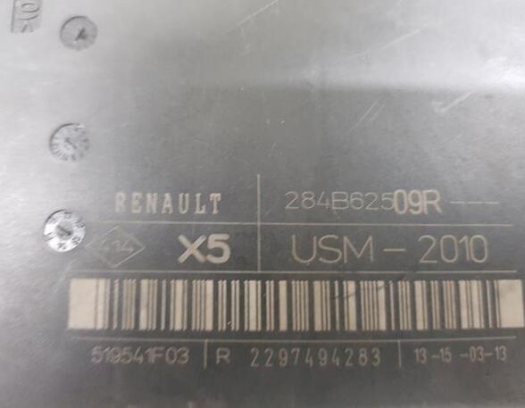 Fuse Box RENAULT Master III Pritsche/Fahrgestell (EV, HV, UV)