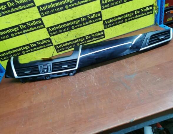 Dashboard ventilation grille BMW 2 Active Tourer (F45)